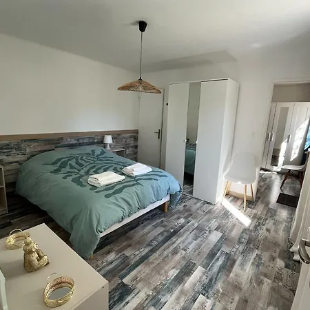 A 150m De La - Jolie Maisonnette Avec Jardin Et *